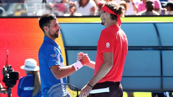 Zverev pasa a la final tras lesionarse Djokovic en Melbourne