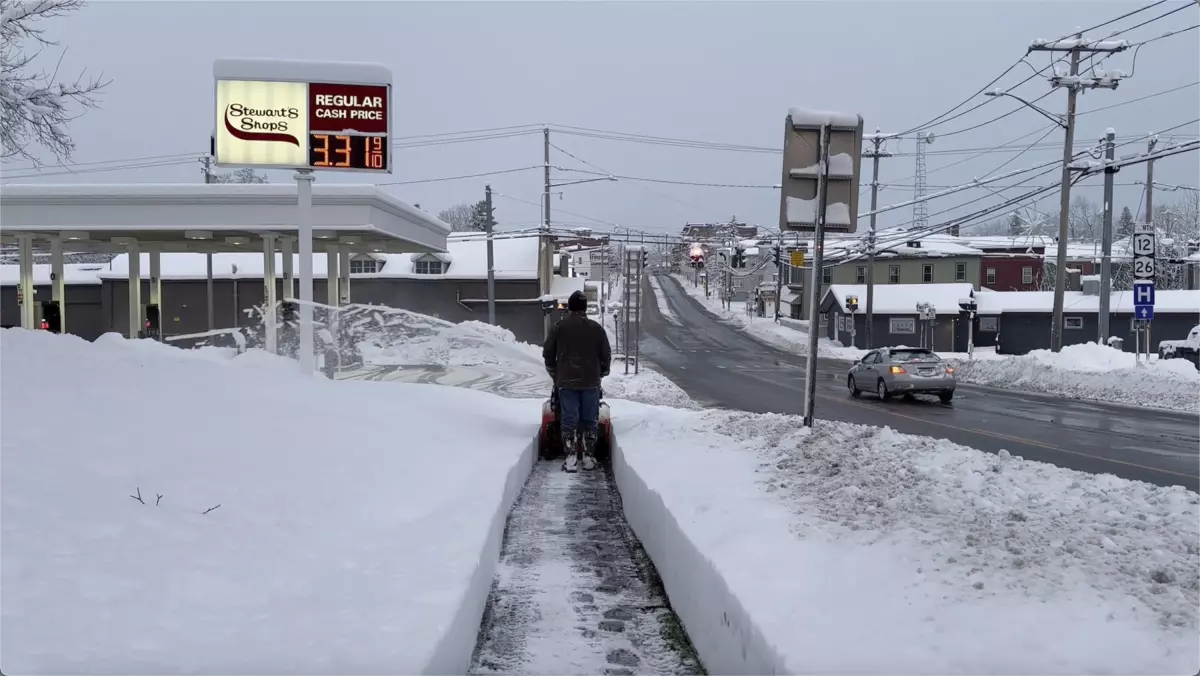 Ocho muertos y nevadas históricas a consecuencia de la potente tormenta invernal que azota a EEUU