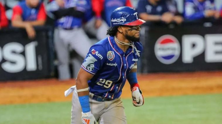 Luis Matos es el Novato del Año en la LVBP