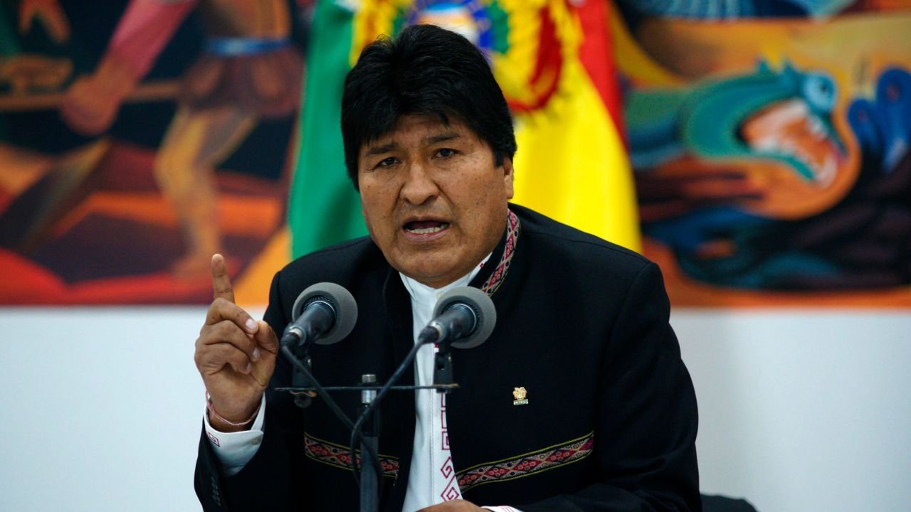 Evo Morales anuncia que inscribirá su candidatura presidencial