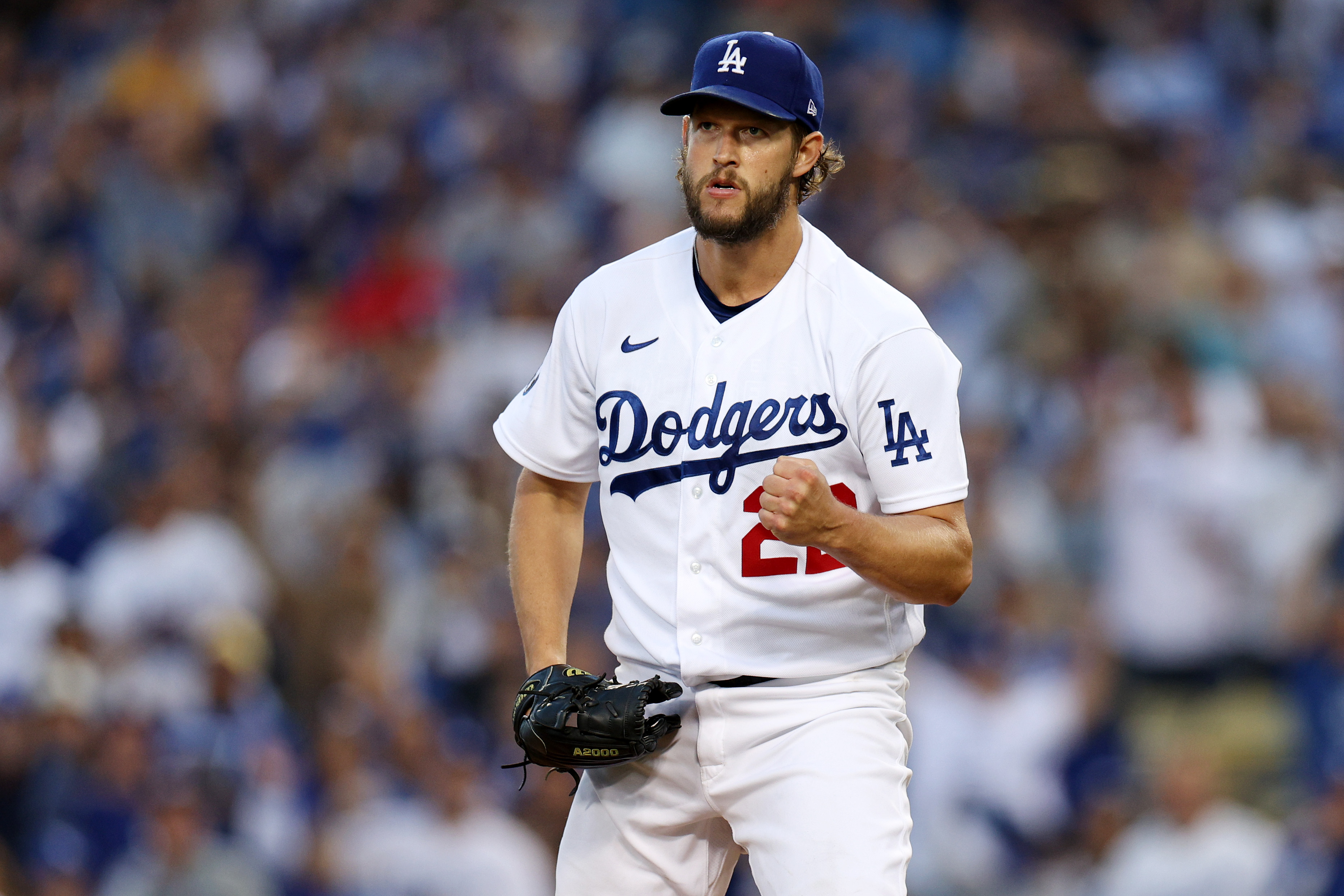 Clayton Kershaw regresa a Dodgers de Los Ángeles