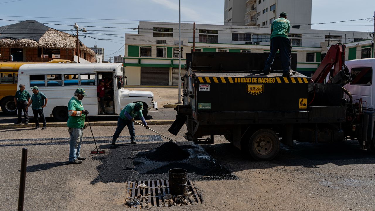 11 rutas de transporte beneficiadas con el Plan de Bacheo Rápido 2025 en Sabaneta