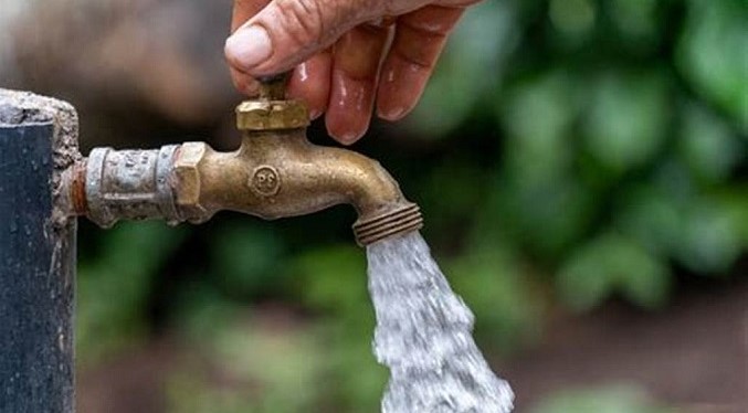 Hidrolago atiende la demanda de agua en diez parroquias de la capital zuliana