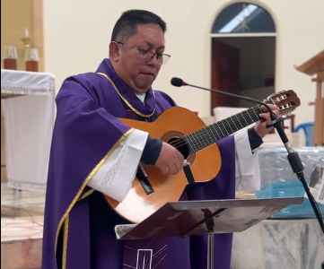 Sacerdote venezolano se vuelve viral en redes cantando ‘Coqueta’