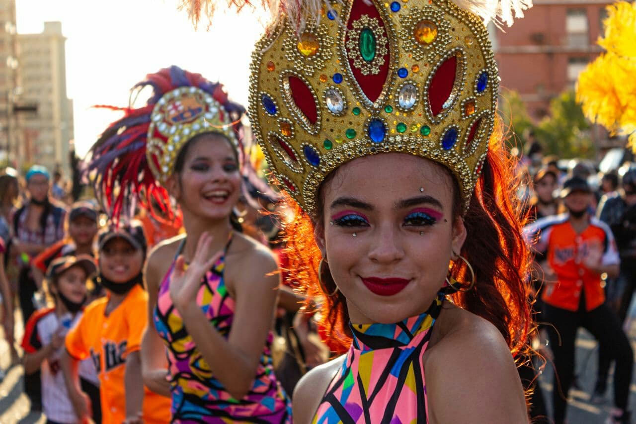 Con seis mil participantes y un recorrido de catorce cuadras de la Av 5 de Julio se realizará el sábado el desfile de carnaval