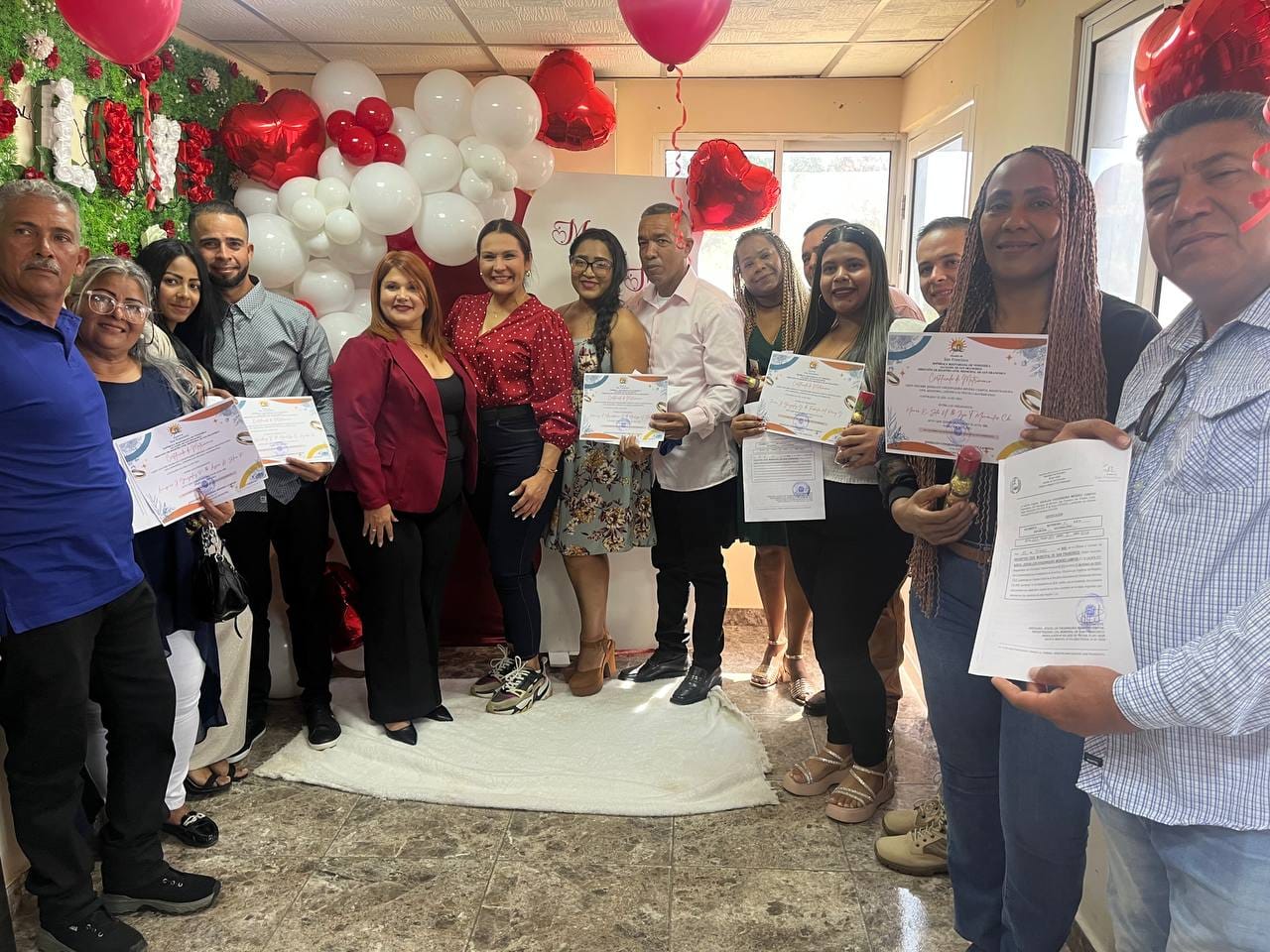 San Francisco celebra el Día del Amor con bodas colectivas por parroquia