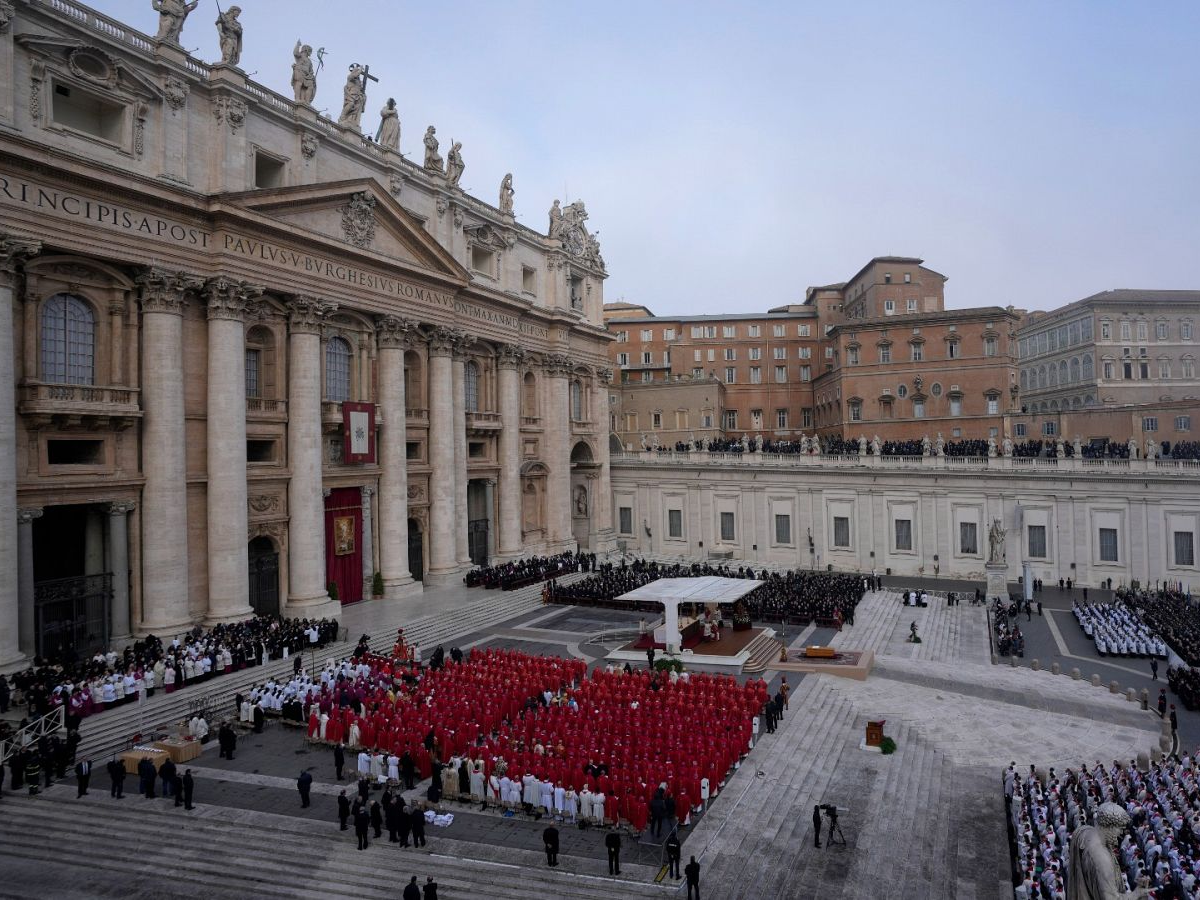 Tras los muros del Vaticano: Secretos y misterios en los lugares más sagrados