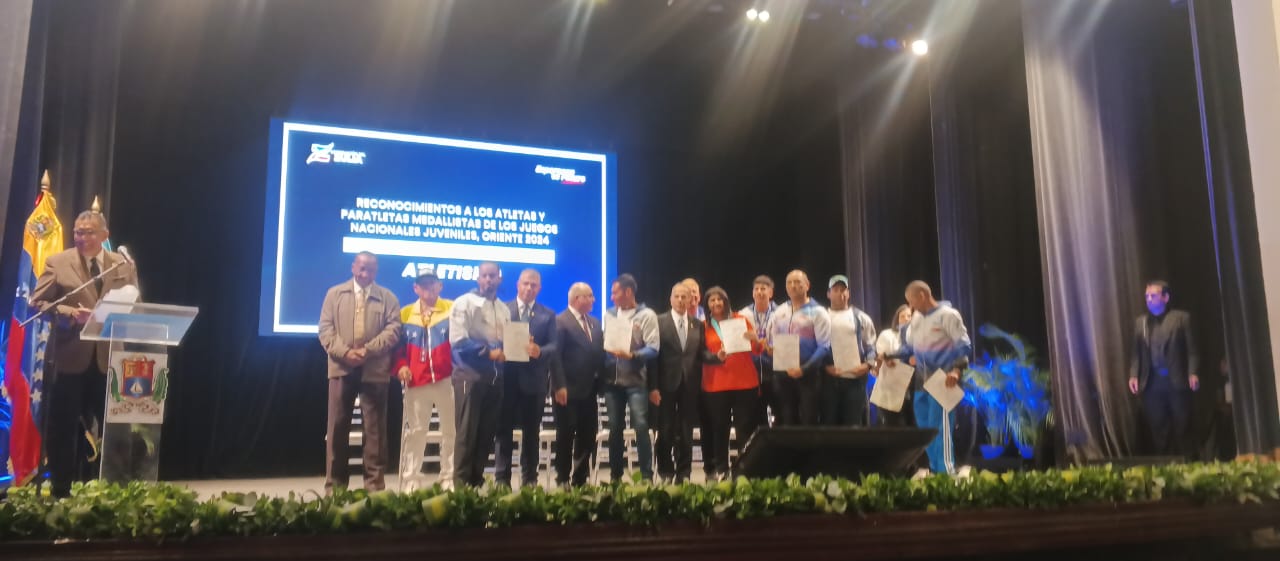 Glorias deportivas Zulia y Proyecto Deporte Soy asistieron a la entrega del Premio 