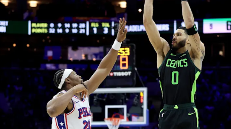 Celtics remontó en casa de los Sixers