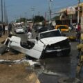 Dos heridos tras volcarse una camioneta en Cabimas