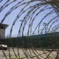 Tribunal de EEUU bloqueó envío de tres inmigrantes venezolanos a Guantánamo: Alegan acusaciones 