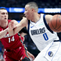 Dallas Mavericks superan a Miami Heat en un emocionante 118-113