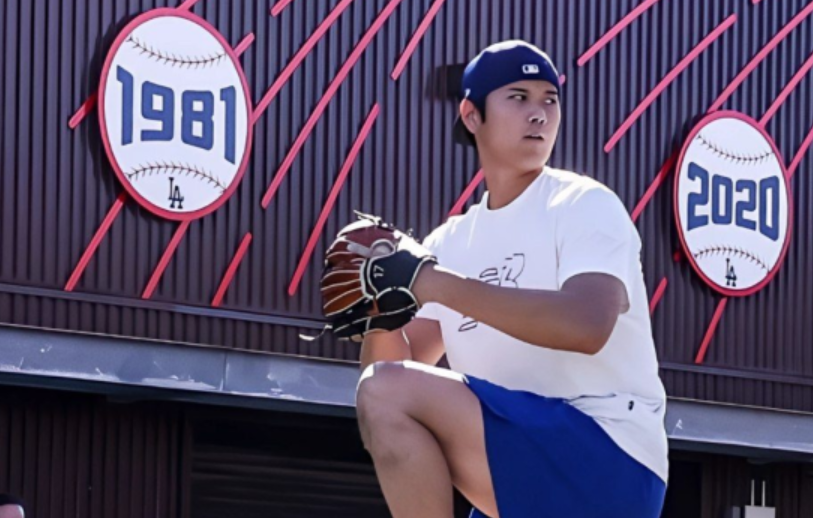 Ohtani se reporta a los entrenamientos como lanzador y bateador designado de Dodgers