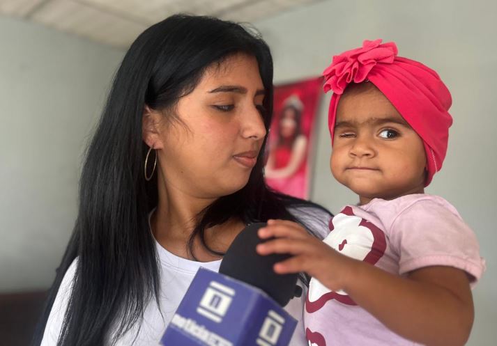 Desgarrador caso de la niña Neiliangelis Barboza Piñero: perdió su ojito derecho y si no viaja a Colombia para el tratamiento perderá el otro