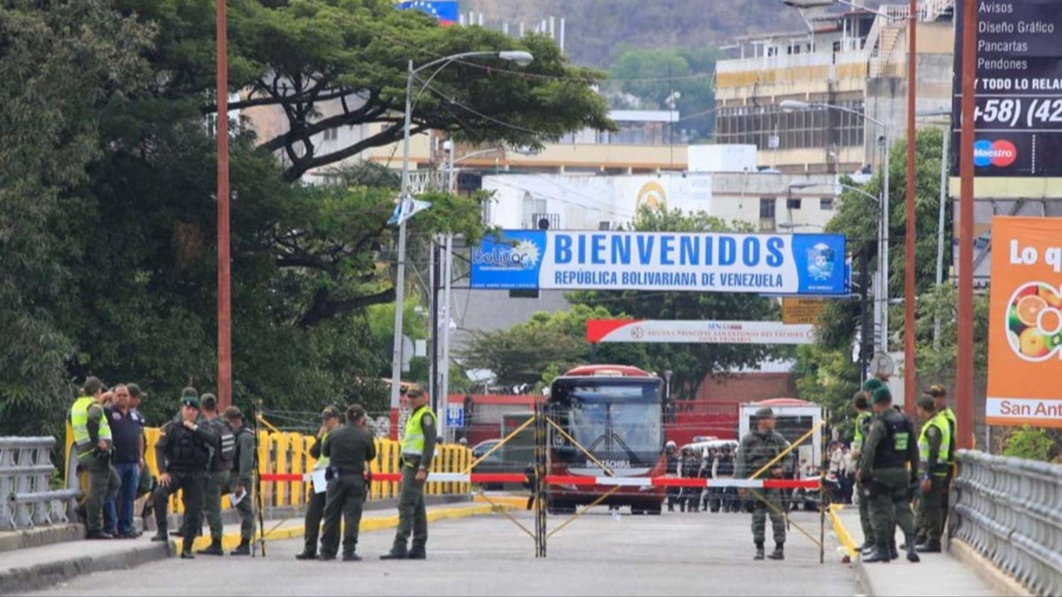 Venezuela refuerza la seguridad en la frontera con Colombia tras ataques con explosivos en Cúcuta