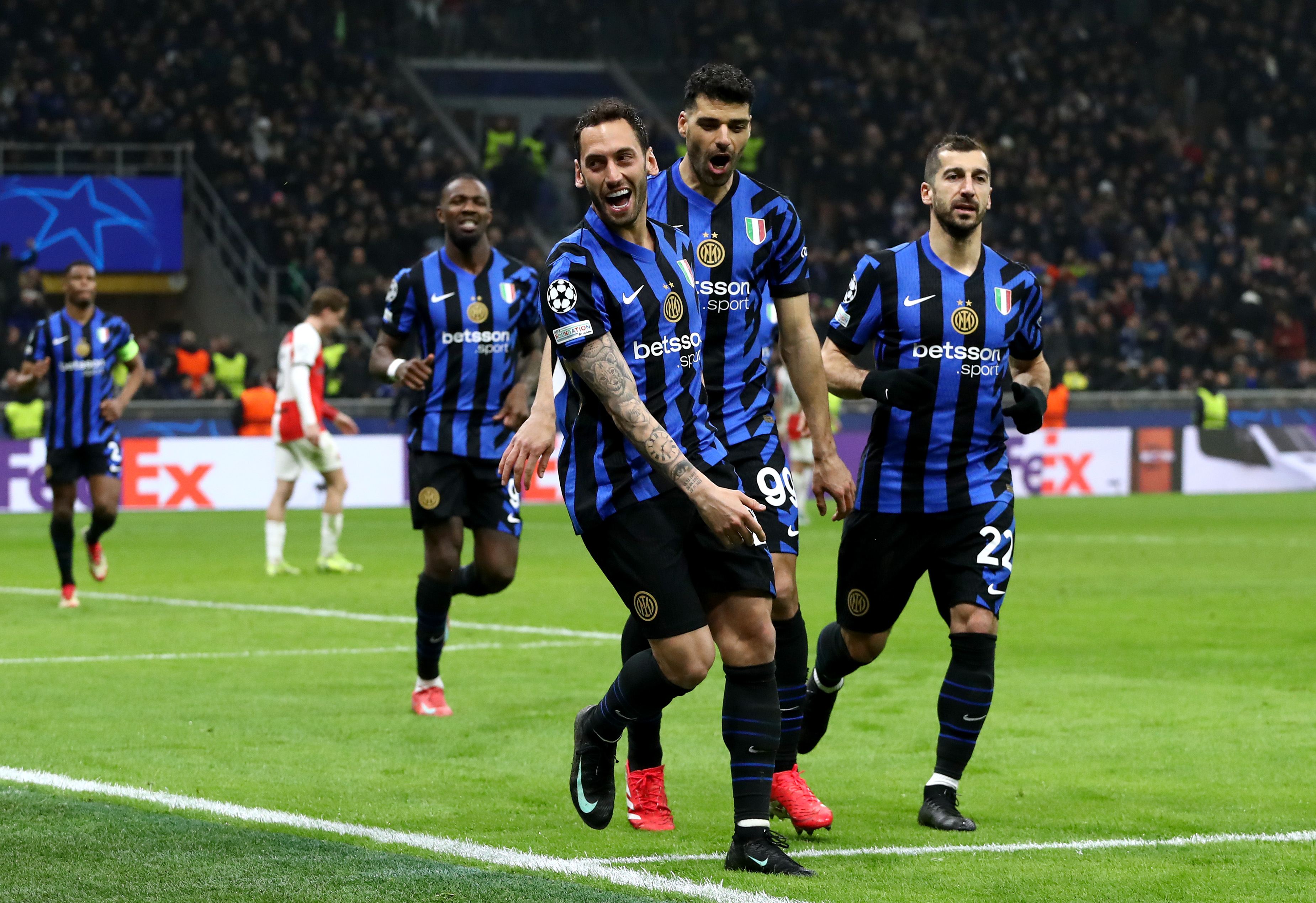 Inter sacó a Feyenoord y sigue en carrera por la Uefa Champions League