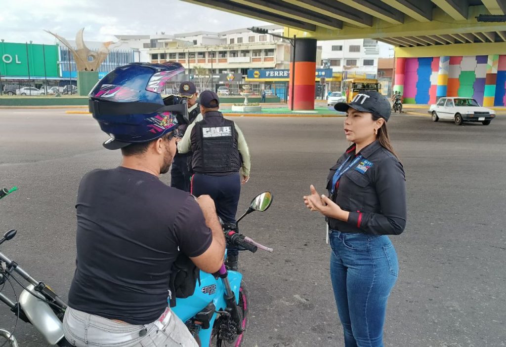 El INTT lanza iniciativa para canje de cascos a motorizados