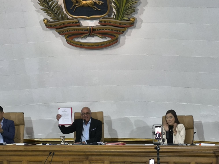 Jorge Rodríguez exhortó al Fiscal General aplicar Ley Simón Bolívar a quienes promovieron nuevas sanciones