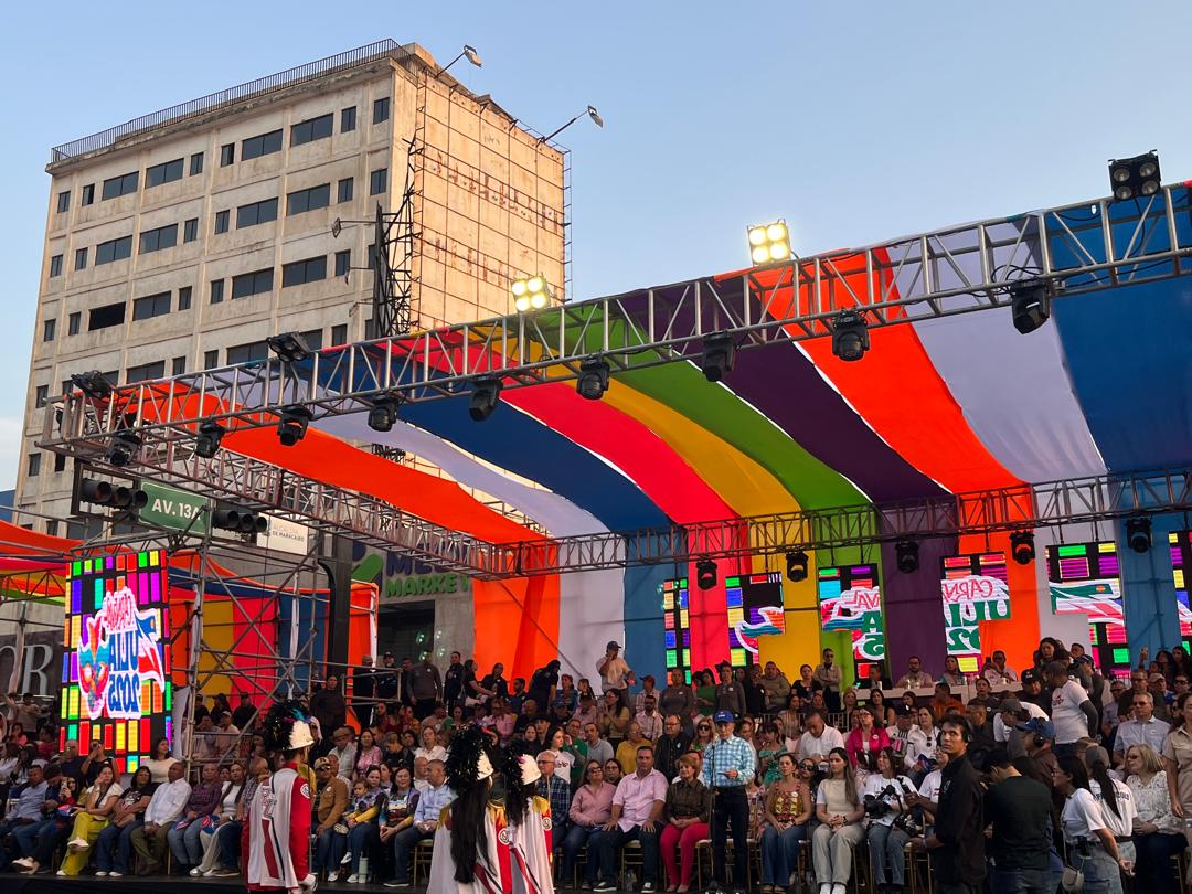 Arrancó el Desfile del Carnaval Zulia 2025