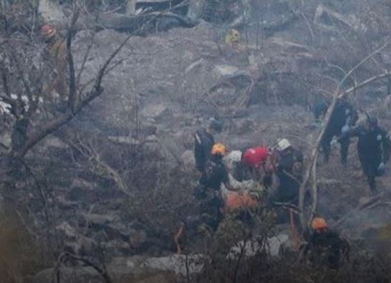 Doce fallecidos y cuatro heridos en México al precipitarse una camioneta por un barranco