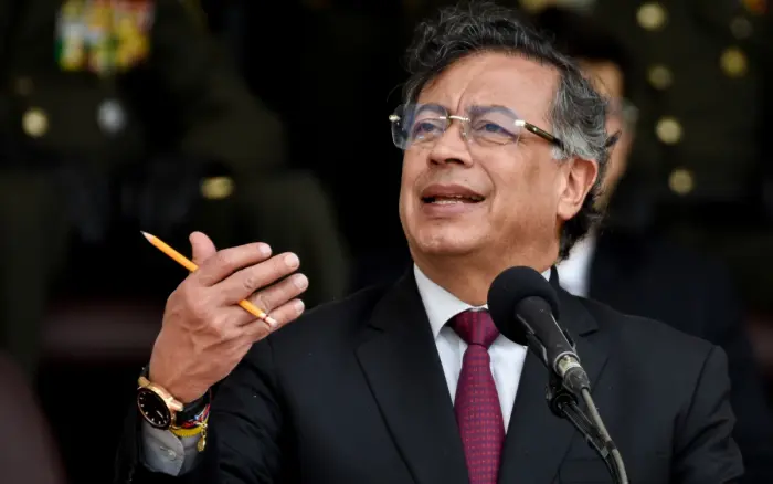 Petro pide al Congreso legalizar la marihuana en Colombia