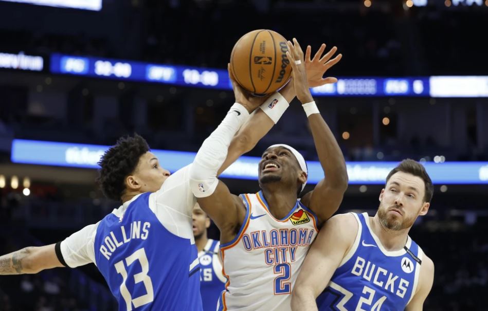 Los Thunder vencen a Bucks y se acercan a la marca de Cavaliers