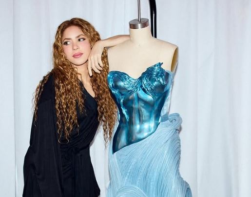 Shakira describe el vestido que usará para interpretar 