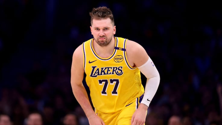 La camiseta de Luka Dončić se convierte en la más vendida de la NBA