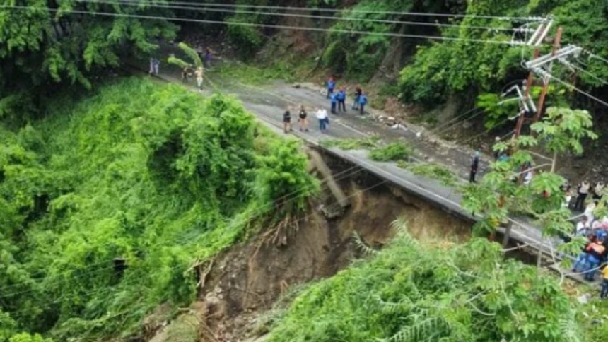 Intensas lluvias provocan colapso y otros problemas en varios estados del país