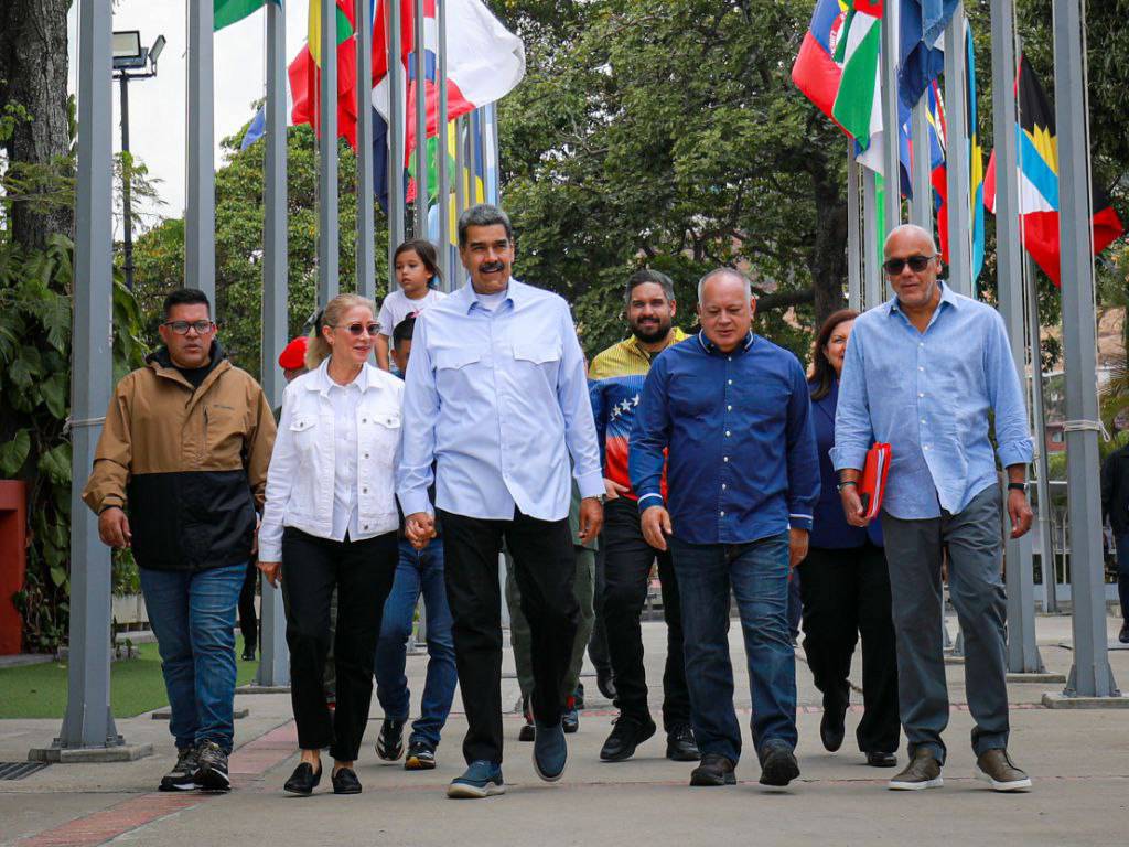 Nicolás Maduro convocó marchar este 1-May