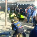 Dos heridos tras choque entre una moto y una camioneta en Primero de Mayo