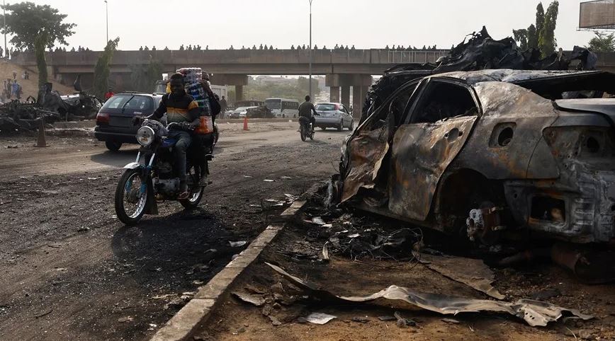 Al menos 17 muertos en ataques simultáneos de hombres armados en el centro-norte de Nigeria