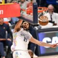 Nuggets vencen a los Clippers de los Angeles y lideran la serie
