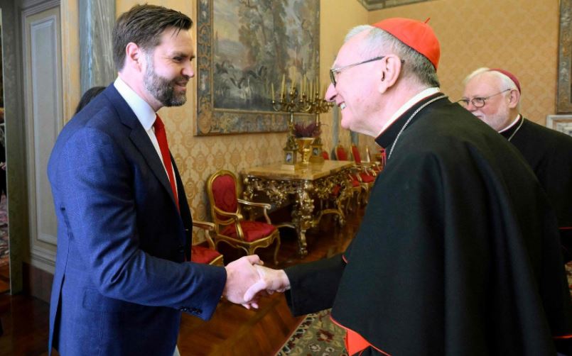 Vicepresidente de EEUU, JD Vance, se reunió con el cardenal Pietro Parolín para hablar sobre migración