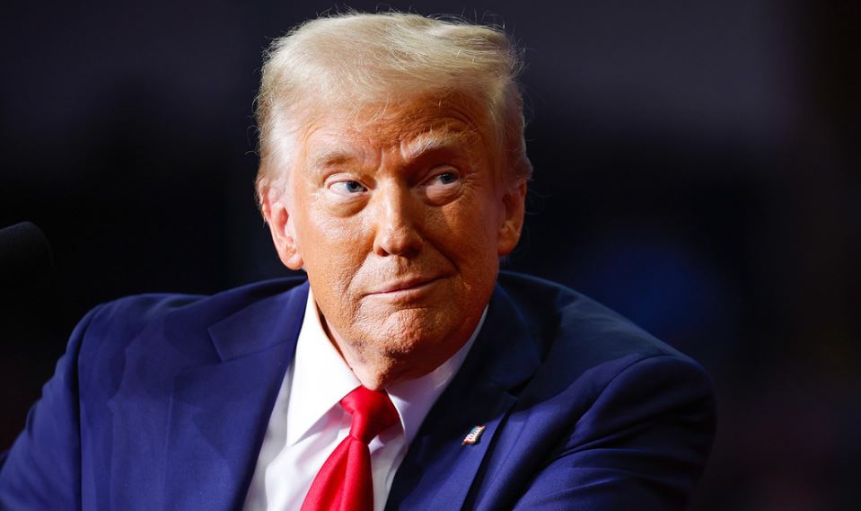 Presidente Trump pausa por 90 días los aranceles a los países que no tomaron represalias y castiga a China con un 125%