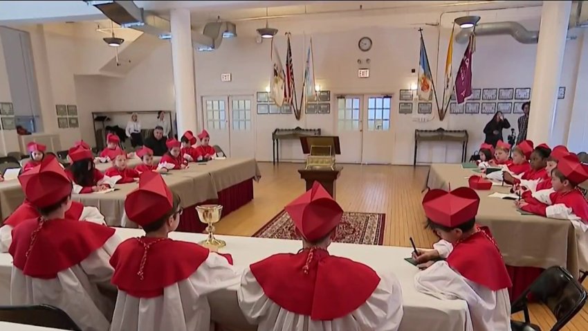 Estudiantes de  academia católica participan en 