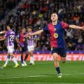 El Barcelona remontó ante el Real Valladolid y siguen como lideres