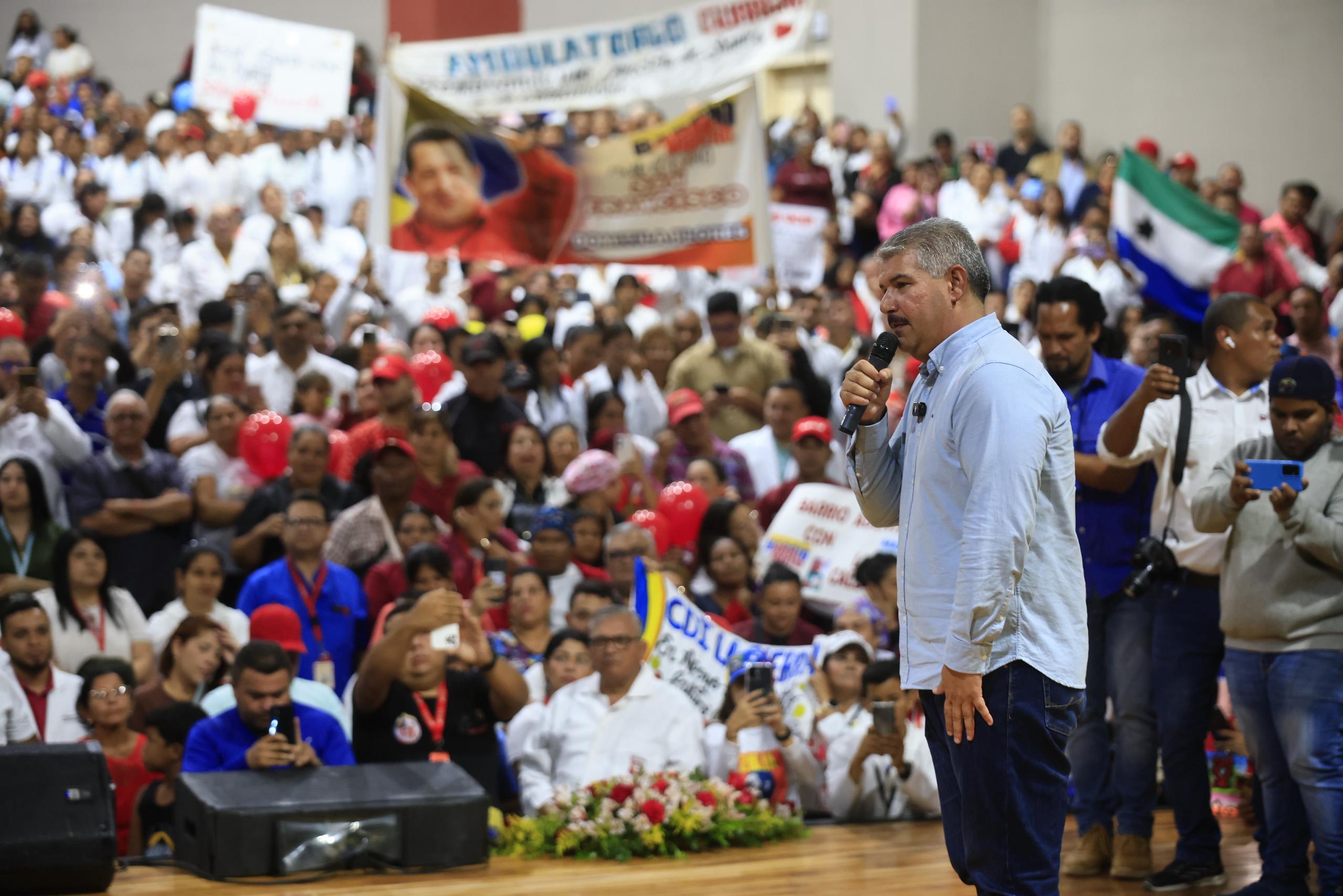 Trabajadores del sector sanitario del Zulia declaran al candidato Luis Caldera el próximo Gobernador de la Salud