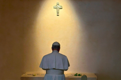 León XIV acude a la tumba de Francisco tras visitar por sorpresa un santuario agustino