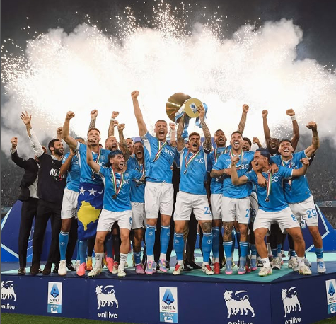 El Napoli se corona campeón del fútbol italiano por cuarta vez en su historia