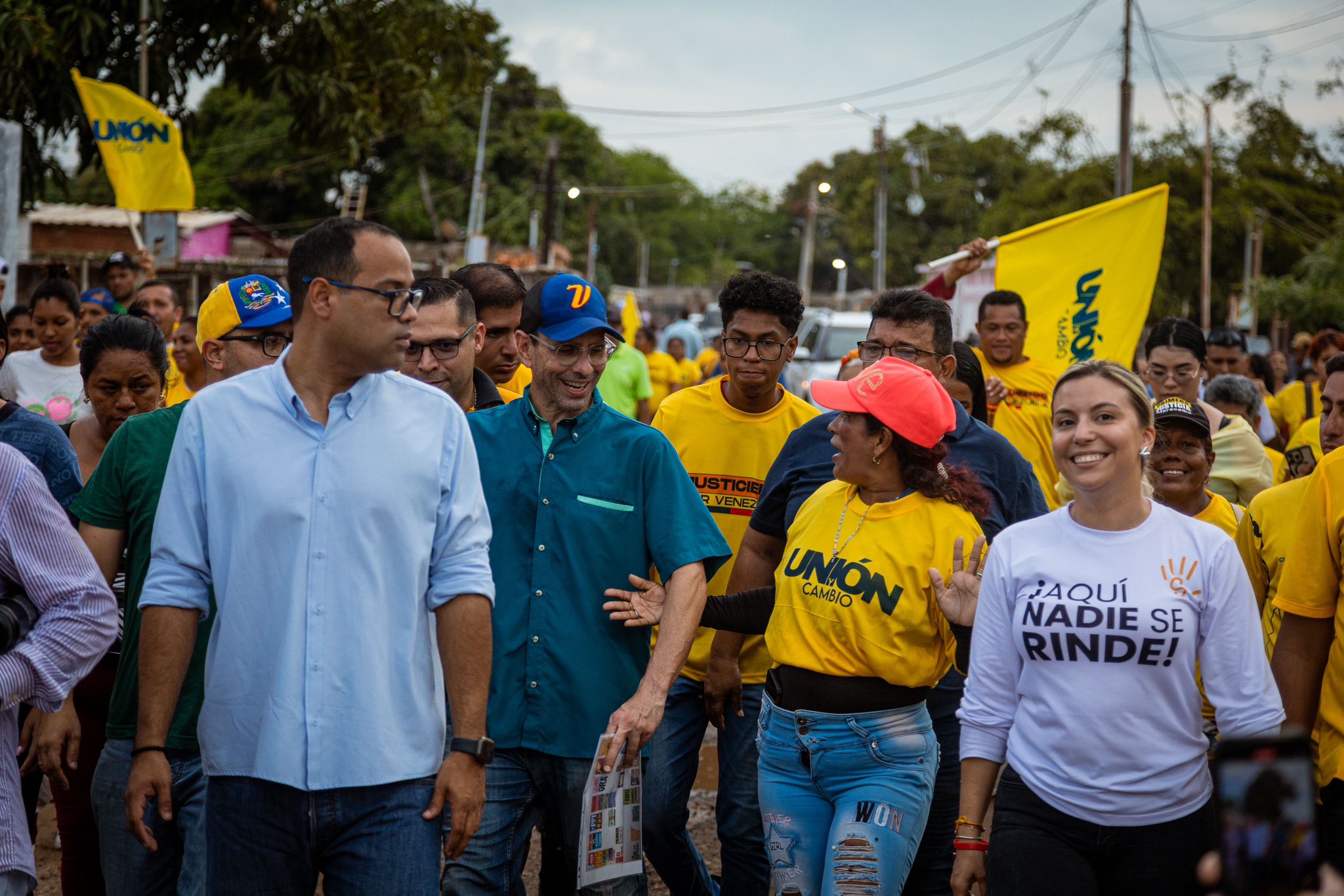 Capriles visita las parroquias Luis Hurtado Higuera y Francisco Eugenio Bustamante de Maracaibo