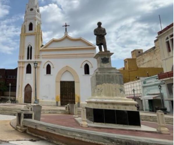 Se hizo eco denuncia de Noticia Al Día: La Plaza Baralt luce como 
