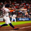 José Altuve conectó dos cuadrangulares en triunfo de Astros