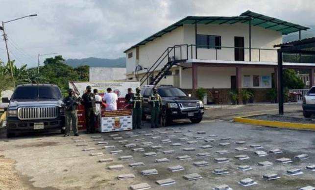 Arrestaron a tres hombres por traficar más de 80 panelas de droga en Carabobo