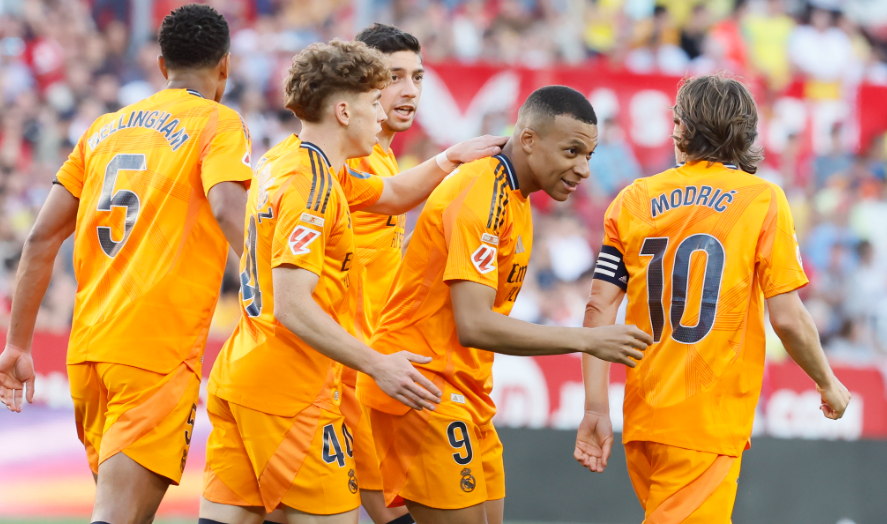 Mbappé y Bellingham le dan la victoria al Real Madrid ante un Sevilla con nueve jugadores
