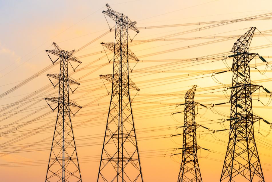 Rescatan a joven de una torre de electricidad en La Villa del Rosario