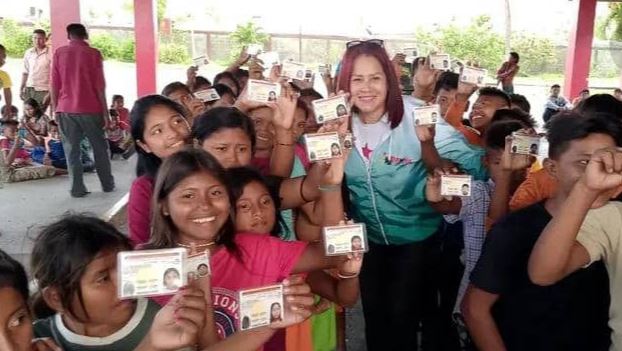 ‌Saime entregó cédula de identidad a niños y niñas Warao en Delta Amacuro