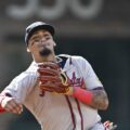 Orlando Arcia se acerca a los Rockies de Colorado