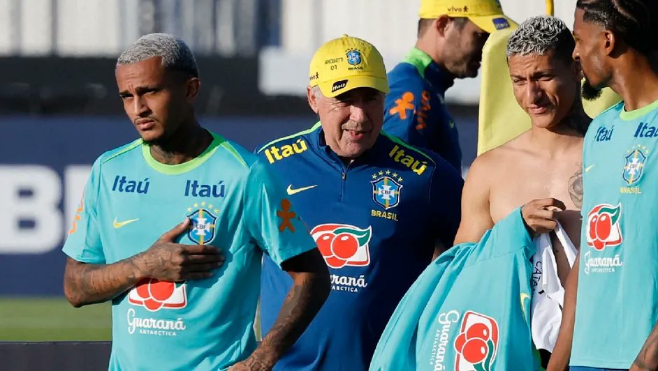Ancelotti dirigió su primer entrenamiento en la selección de Brasil