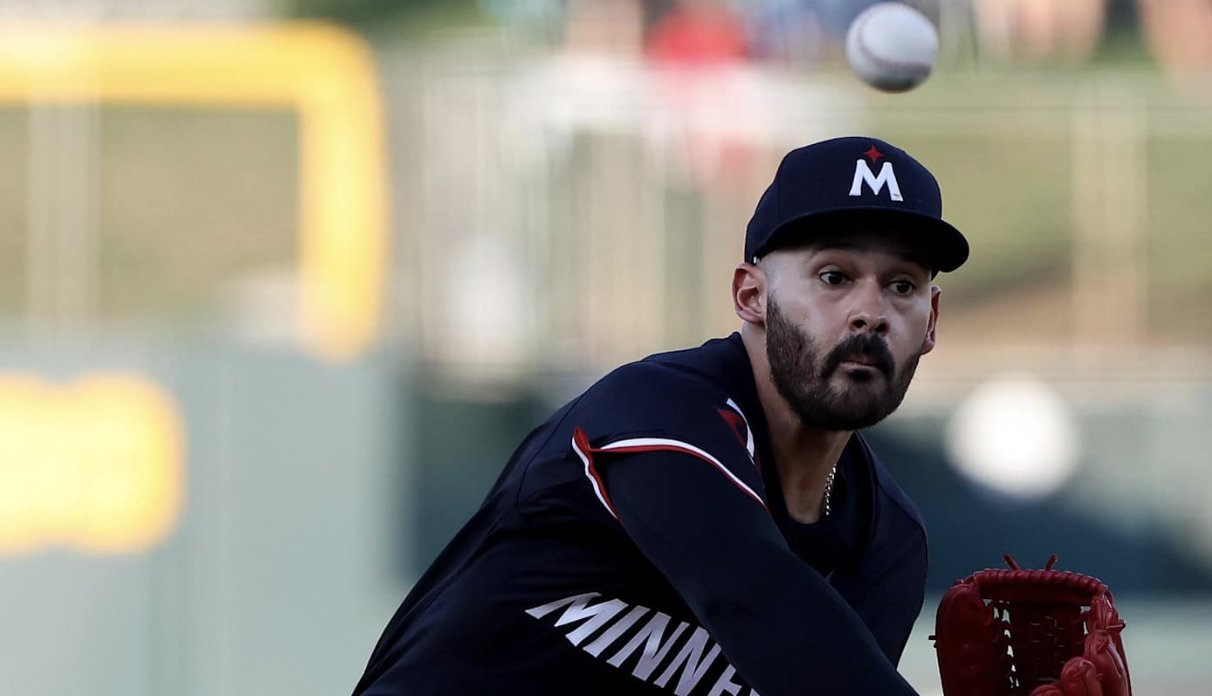 Pablo López se llevó la victoria y salió lesionado en triunfo de Mellizos de Minnesota